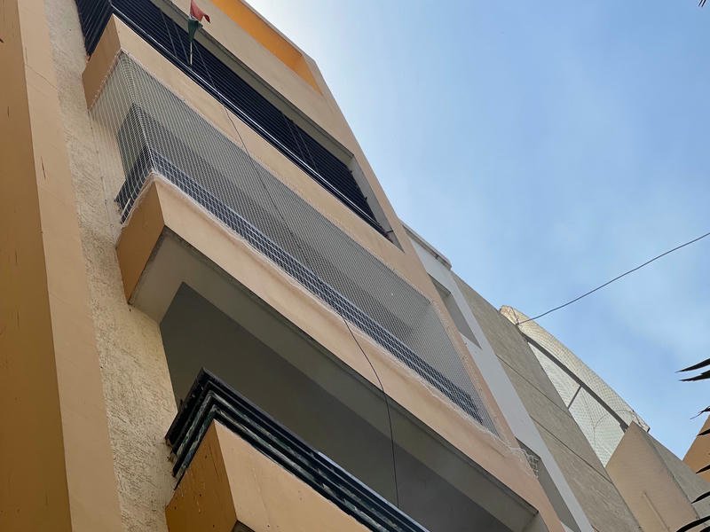 Apartment bird netting