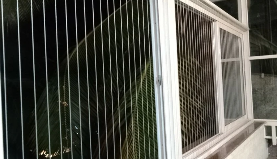 Invisible grill for windows